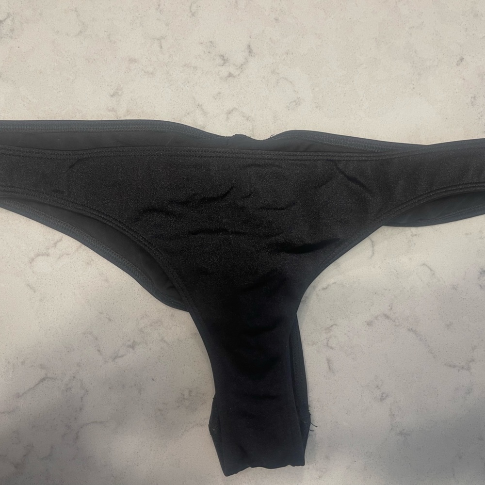 2 Pack Out From Under: Bikini Scrunch Bottoms